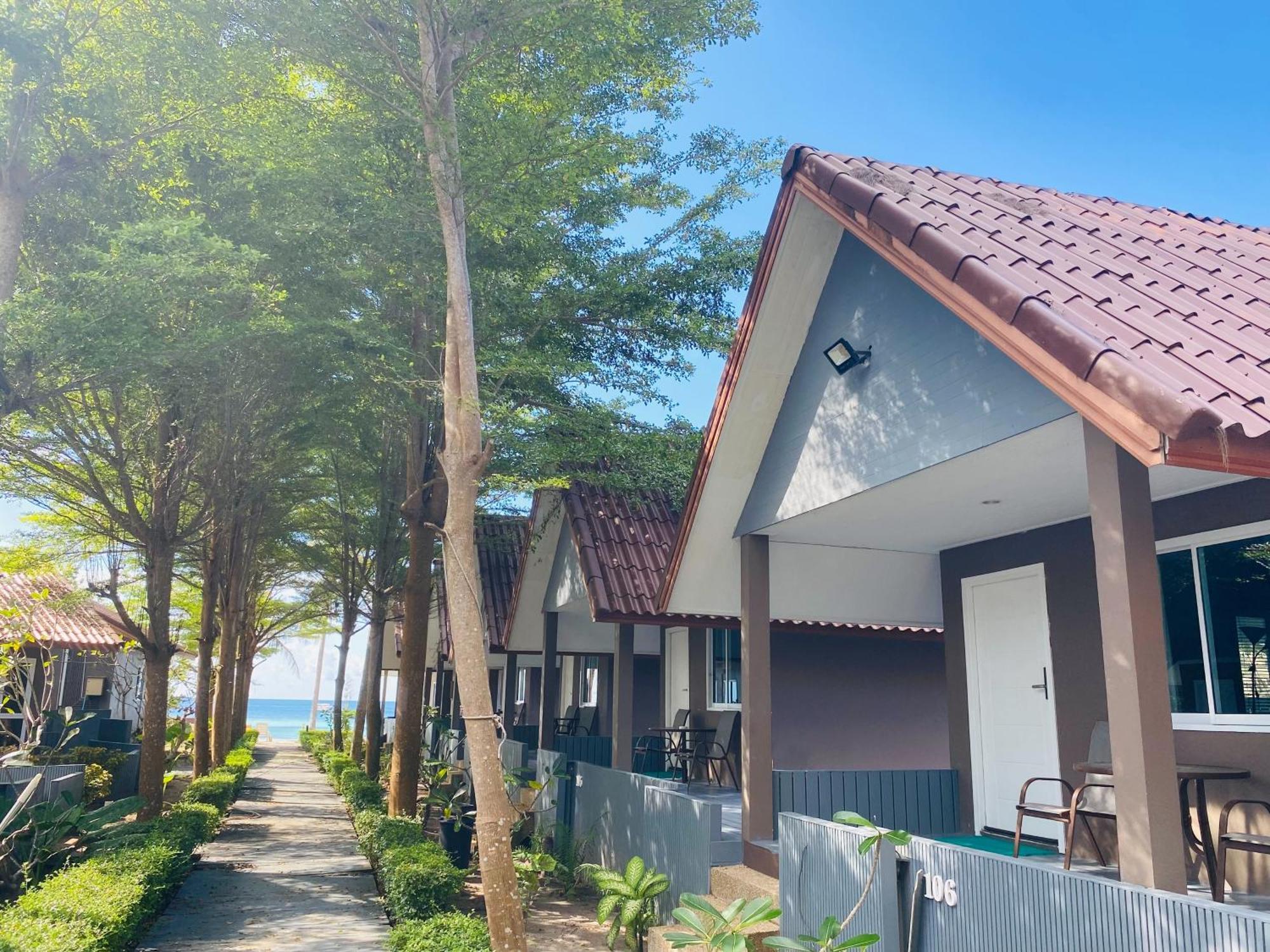 Bella Vista Beach Resort Koh Lipe Exterior foto